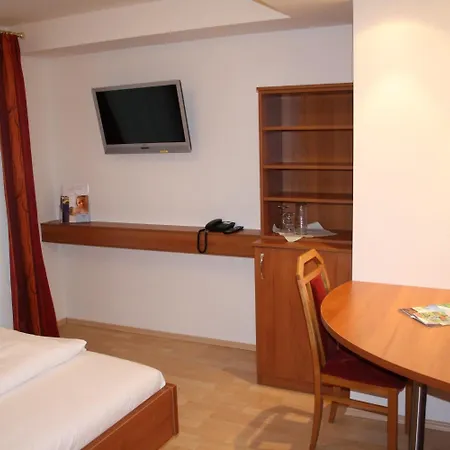 Πανσιόν Haus Hildegunde Bad Füssing