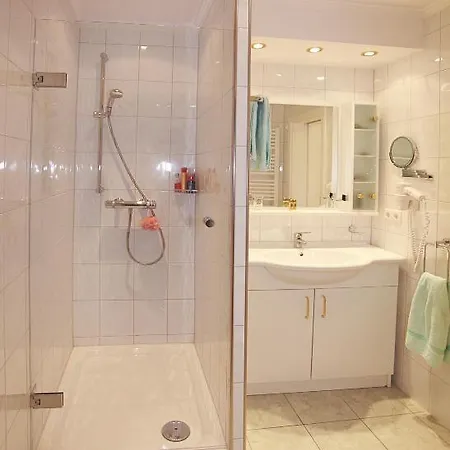 Haus Hildegunde Guest house